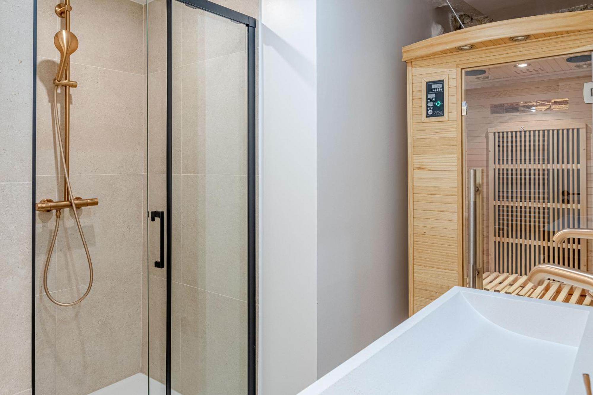 Lavie Maison A C & Sauna Paris Bagian luar foto